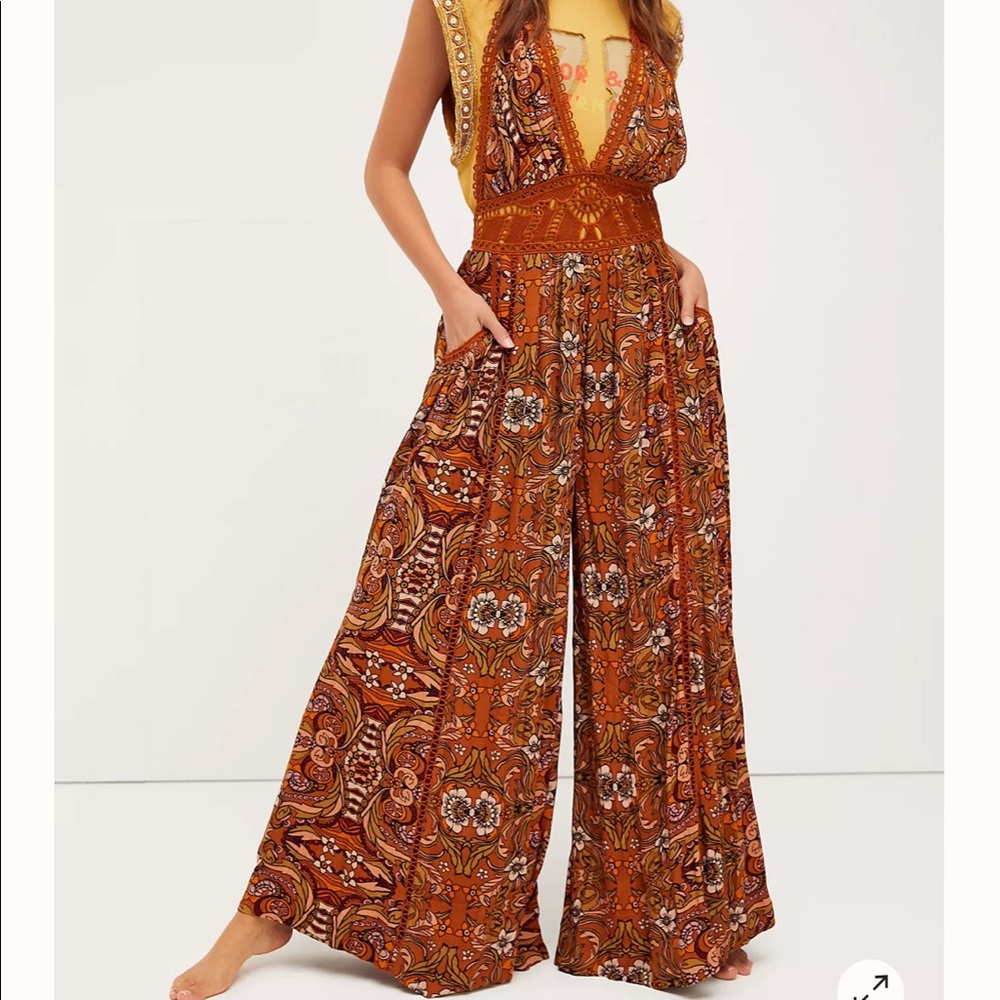 Free people jumpsuit! Excellent condition